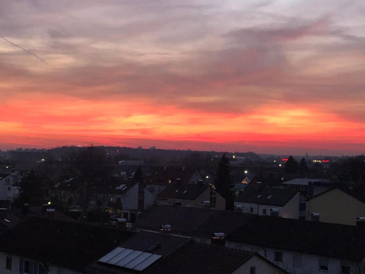 Penthouse Apartment Mit Alpenblick Friedrichshafen Eksteriør billede